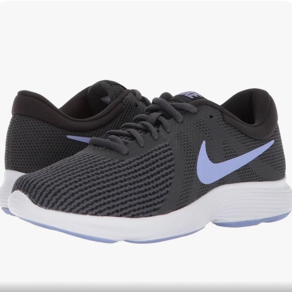 Nike Revolution Women's 9.5 Sneakers Tennis‎ Shoes Sport Athleisure Workout Yoga